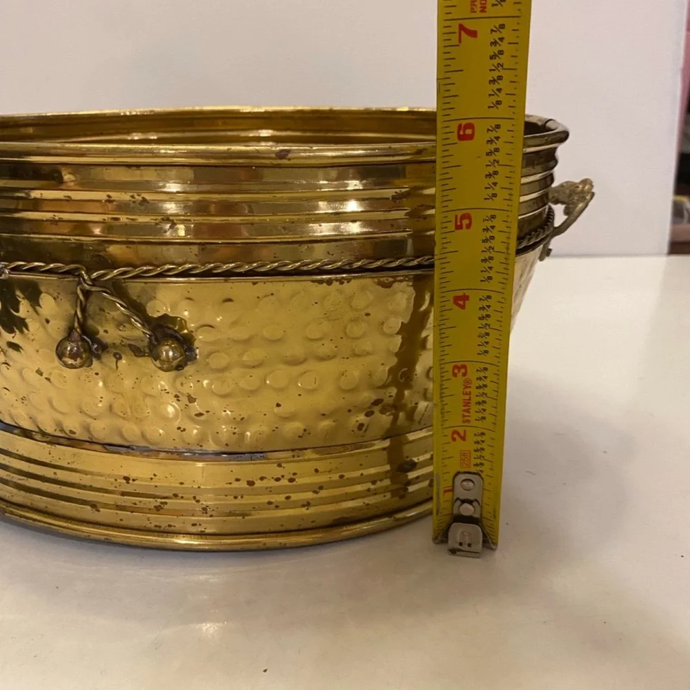 Vintage 12 inch brass bowl / planter decor - Picture 11 of 12